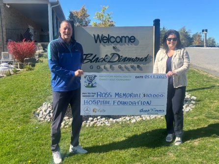 Swing Fore Mental Health cheque presentation.3094017094 content images Swing Fore Mental Health cheque presentation.3094017094 content images